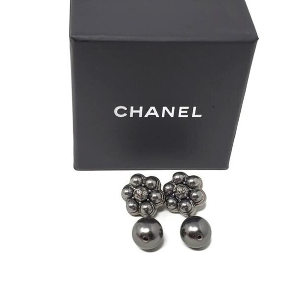 CHANEL Dark Grey CC Pearl Stud Earrings - Picture 1 of 11